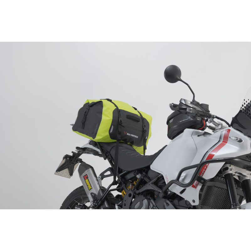borsa-posteriore-drybag-350-35l-fluo-2.jpg